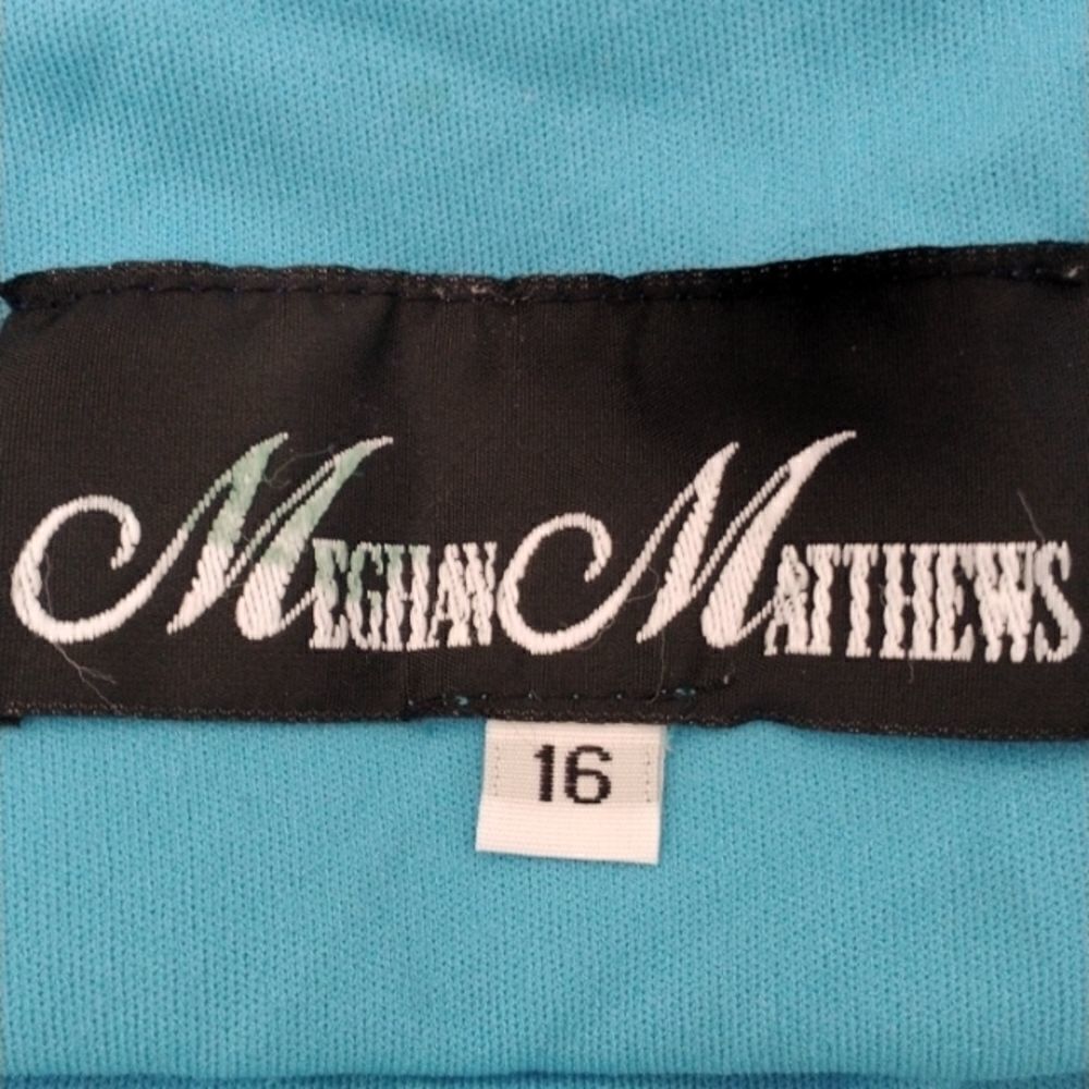Meghan Matthews Sheer Summer Dress - Picture 7 of 10